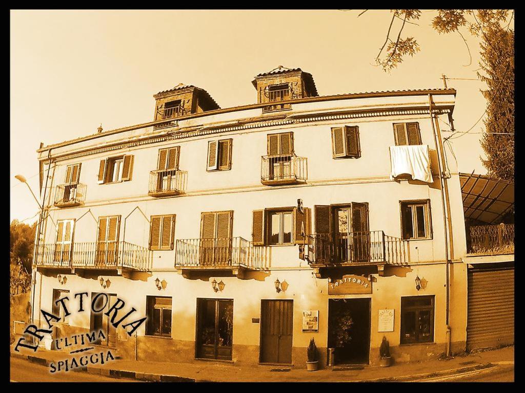 Ultima Spiaggia B&B ตูริน ภายนอก รูปภาพ